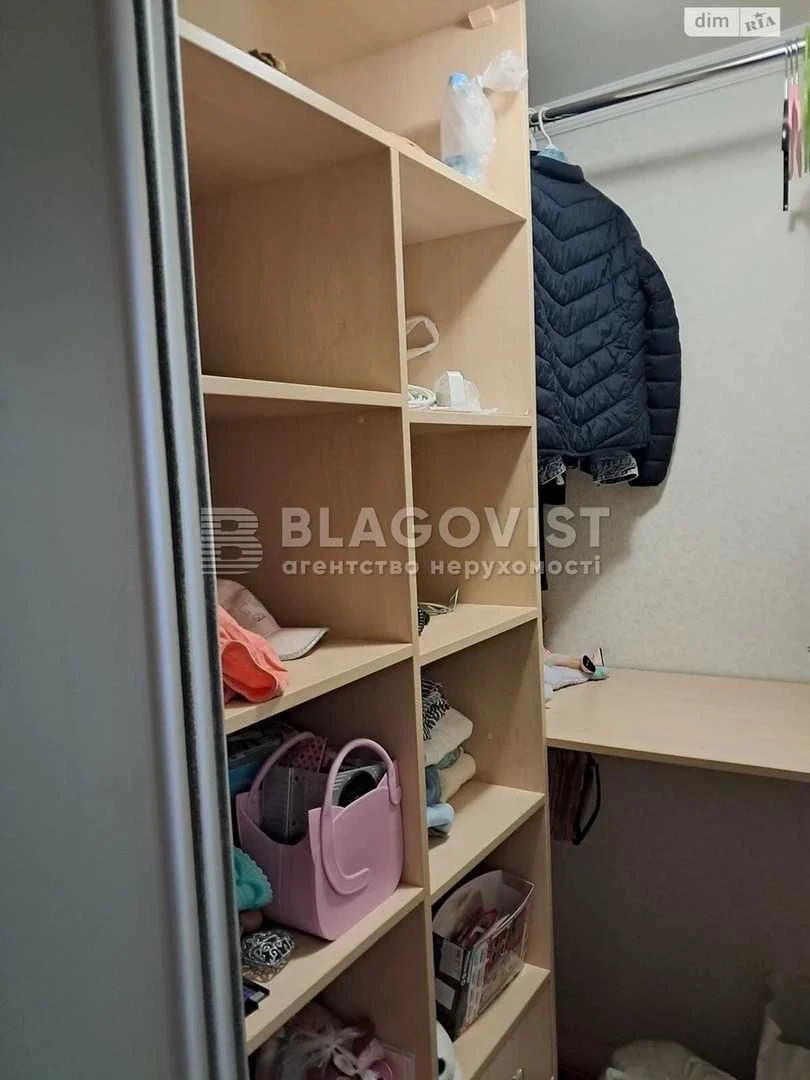 Продаж 3-кім кв-ри вул Івана Неходи 5, Соломенка.