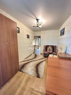 Продаж трикімнатної квартири по вул. Грушевського