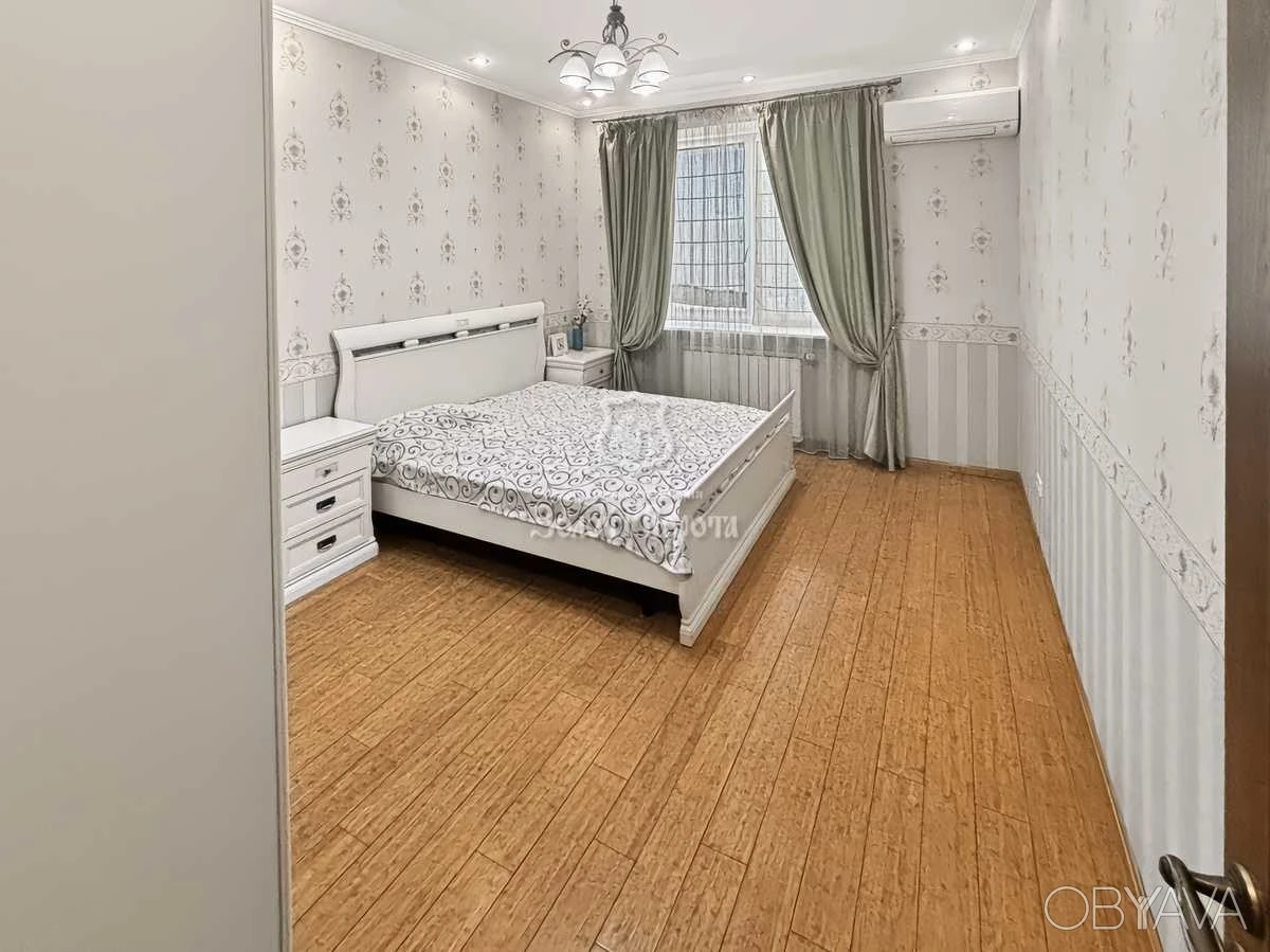 3-комнатная квартира, 136.00 кв.м