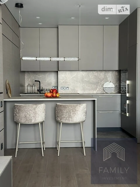 Продаж 2к квартири 84 кв. м на наб. Дніпровська 15Ж • ID 349