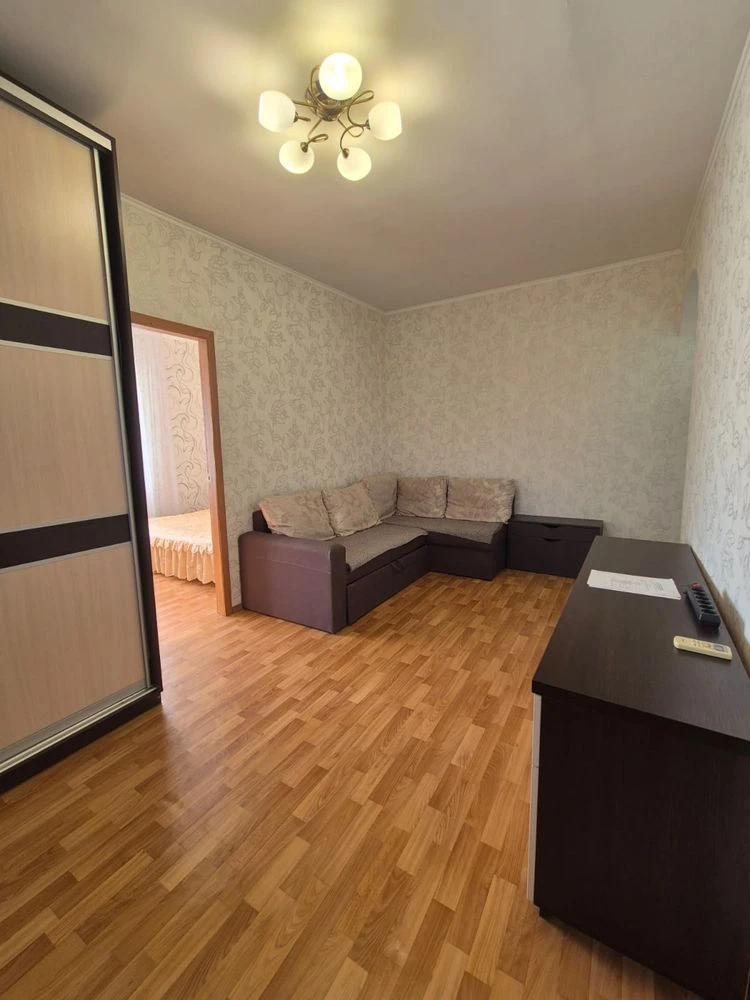 45кв.м. Двох кімнатна.Актуальна. Бульвар Верховної Ради 27,