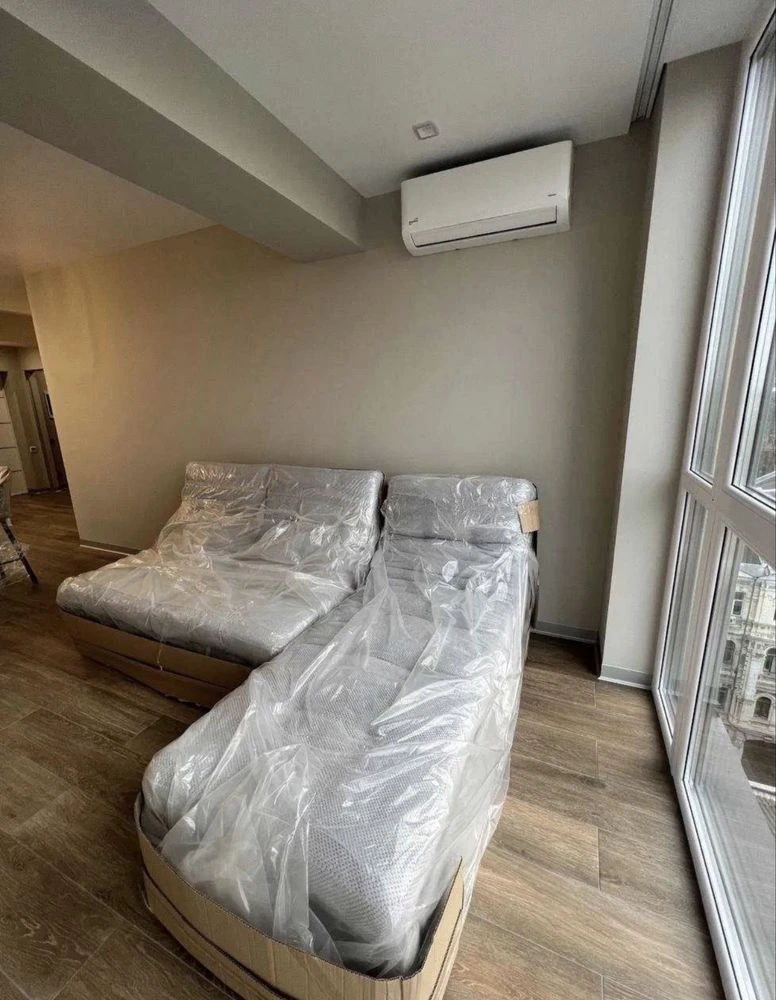 Без%  Продаж 2К, вул. Нижній Вал 27/29, ст.м. Контрактова пл