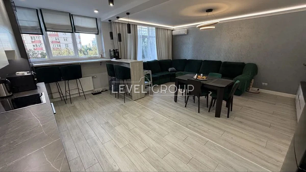Продаж 3к квартири ЖК Яскравий, вул. Петра Калнишевського, 6