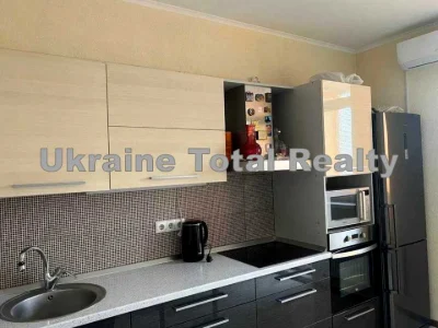 Квартира. Київ, Сім'ї Кульженків вул.