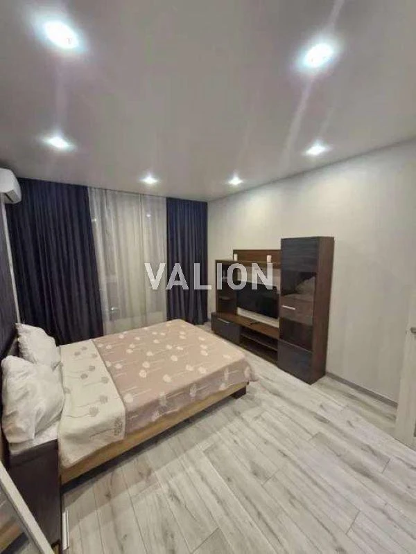 Продаж 1к. квартири з ремонтом та меблями проспект Науки,58в