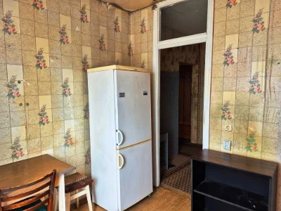 Продам 2-кімнатну квартиру на Позняках, вул. Ахматової,вул.