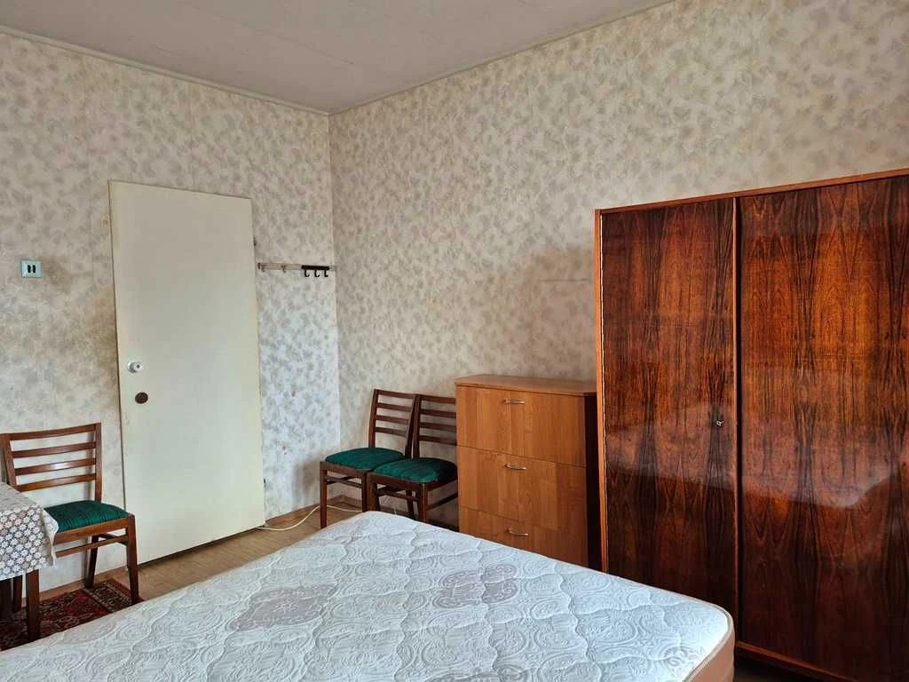 Продам 2-кімнатну квартиру на Позняках, вул. Ахматової,вул.