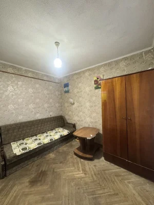Продам 1 кім. квартиру, бульвар Жуля Верна 13-Г, Святошинськ