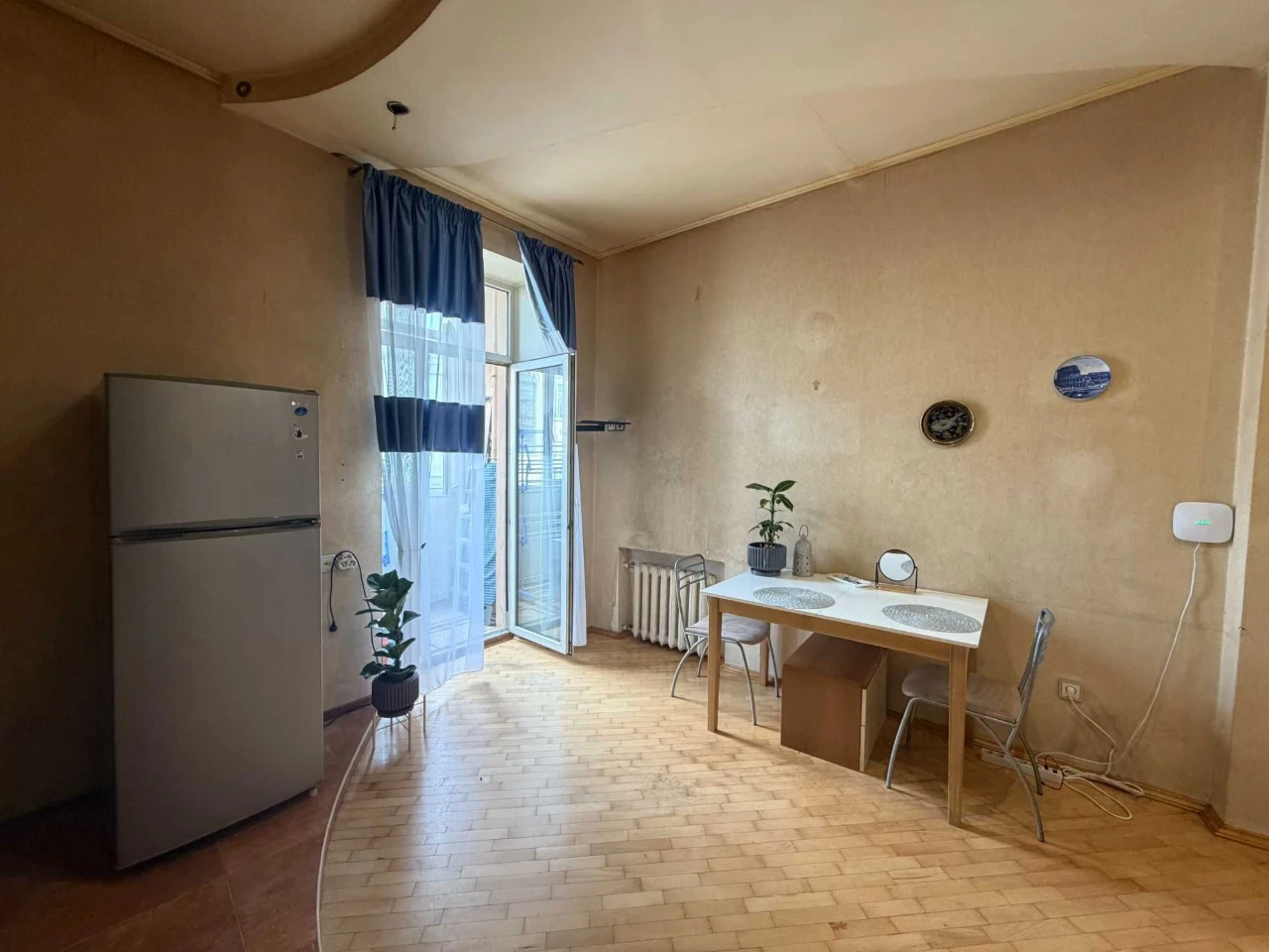 Продаж 2к квартири, Саксаганського 70б, Центр.