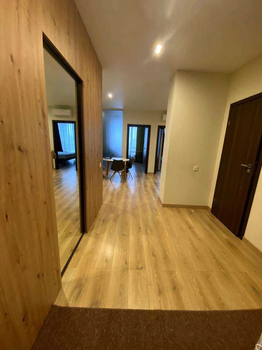 Продам 2-кімн. Бойчука Михайла вул. 41б, 68 м.кв
