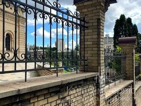 Продаж 4 кімнатна квартира Дарвіна 10 Печерськ