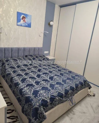 Продаж 3-кімн. квартири, 1/4 пов, 60, 1 м², Київ.