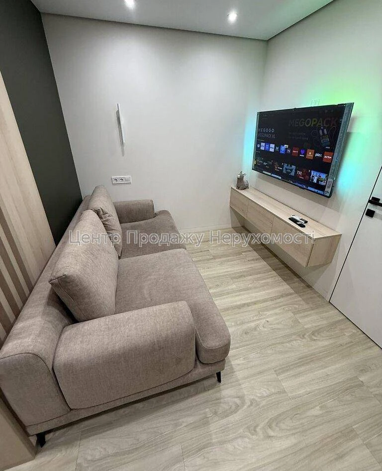Продаж 1-кімн. квартири 43, 3 м², 9/22 пов, ЖК Атлант, Київ.