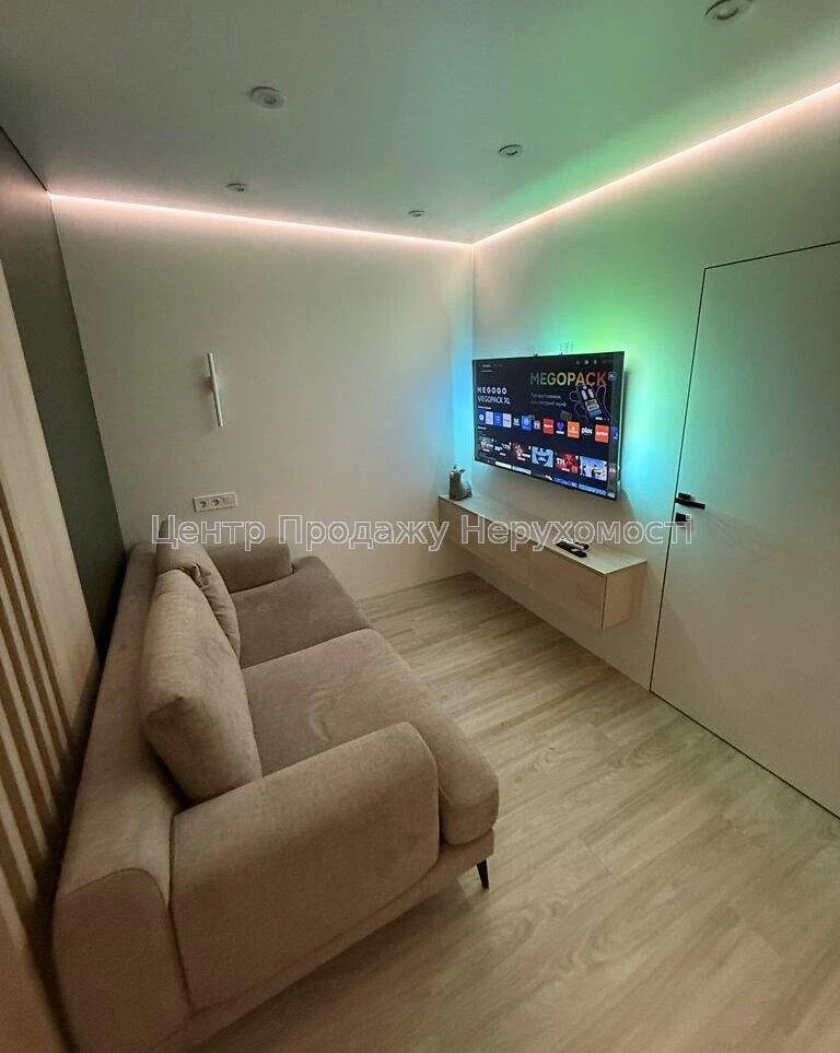 Продаж 1-кімн. квартири 43, 3 м², 9/22 пов, ЖК Атлант, Київ.
