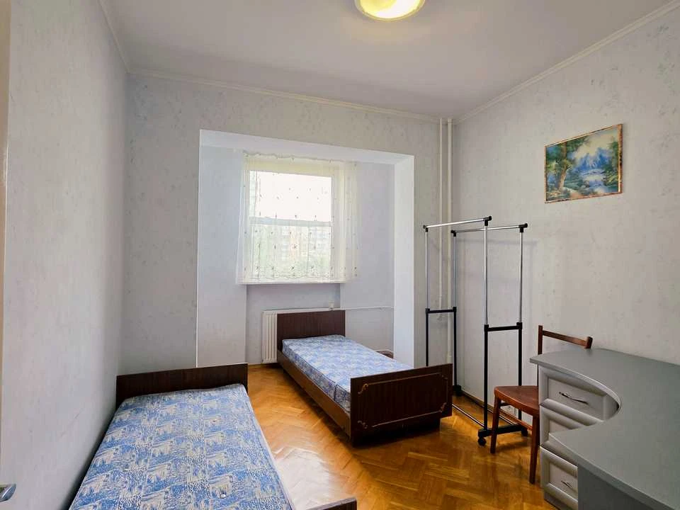 Квартира. Київ, Червоної Калини просп.