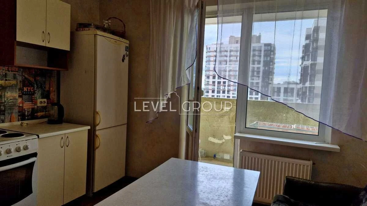 Продаж світлої 1-кімнатної квартири в ЖК «Крістер Град» вул.