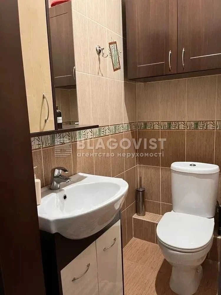 Продаж 3-х кімнатної квартири на Здановської Юлії (Ломоносов