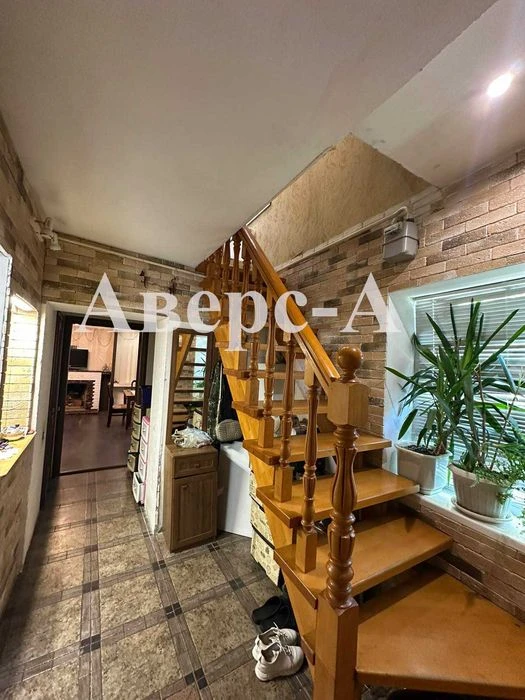 Продам 2-х уровневую квартиру на Бугаевке.