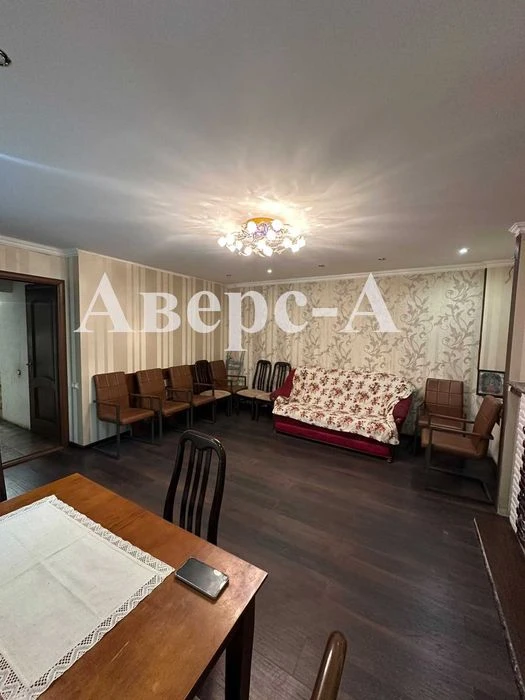 Продам 2-х уровневую квартиру на Бугаевке.