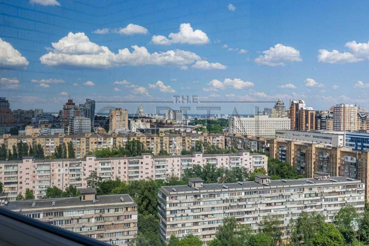 Продаж квартира 64 м2 ЖК Аристократ вул. Євгена Коновальця в