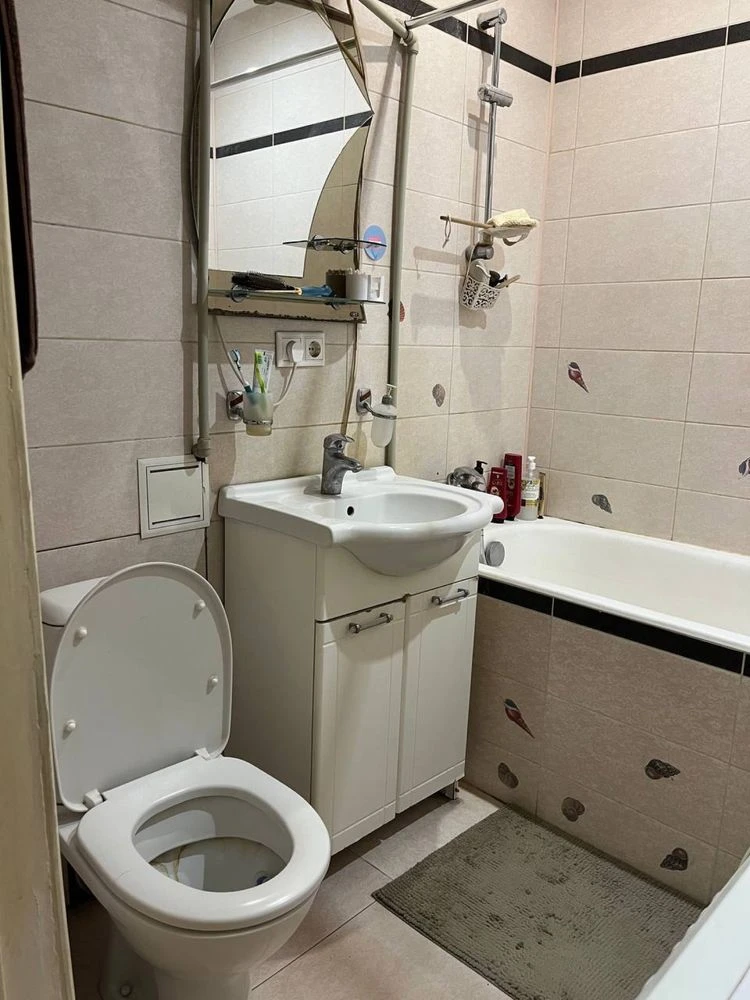Продаж 1 к.кв.39 м м.Деміївська-10 хв.їзди
