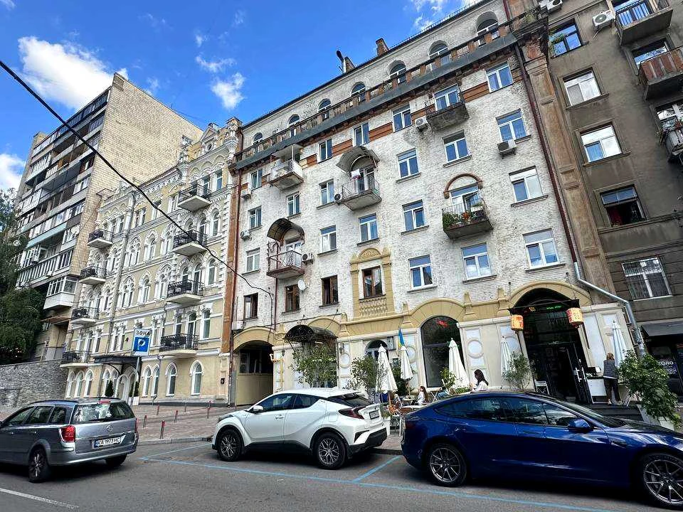 Квартира. Київ, Івана Франка вул.