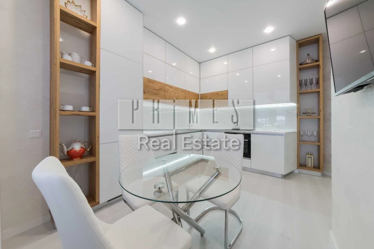 Продаж видової 2-кімнатної квартири, 74 м | ЖК «Престиж Хол»