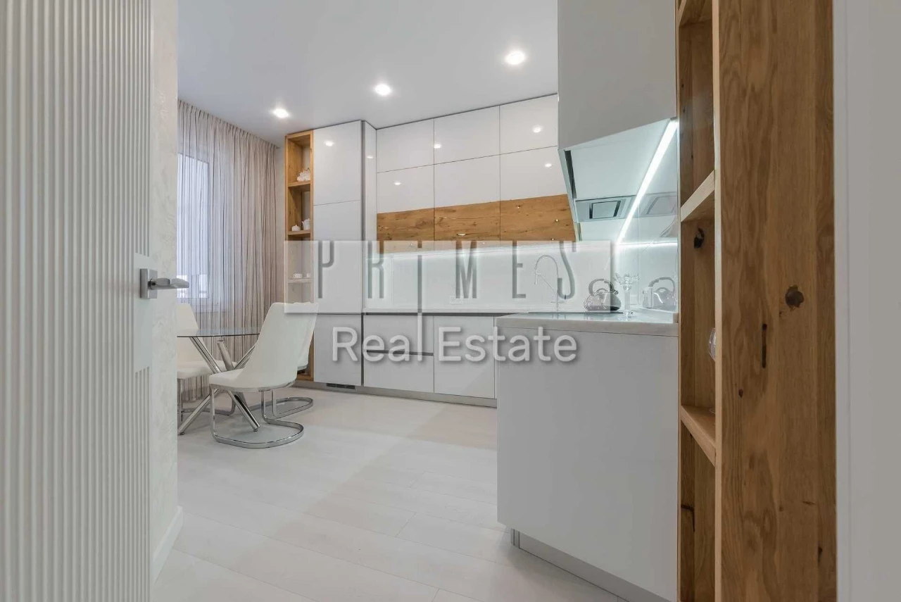 Продаж видової 2-кімнатної квартири, 74 м | ЖК «Престиж Хол»