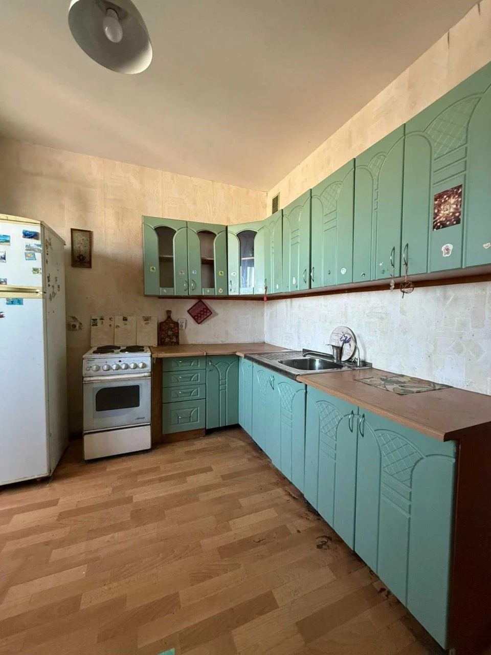 Продаж.Квартира Троєщена