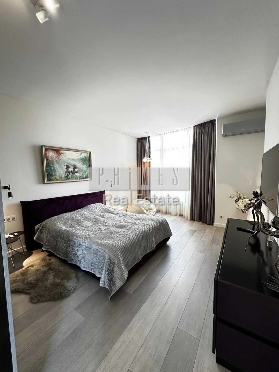 Продаж 1к квартири, ЖК Елегант, Жилянська 118, центр