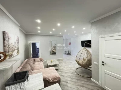 Продаж Квартира Київ ЖК «Златоуст» 1 кімната 57 м² Свіжий ре