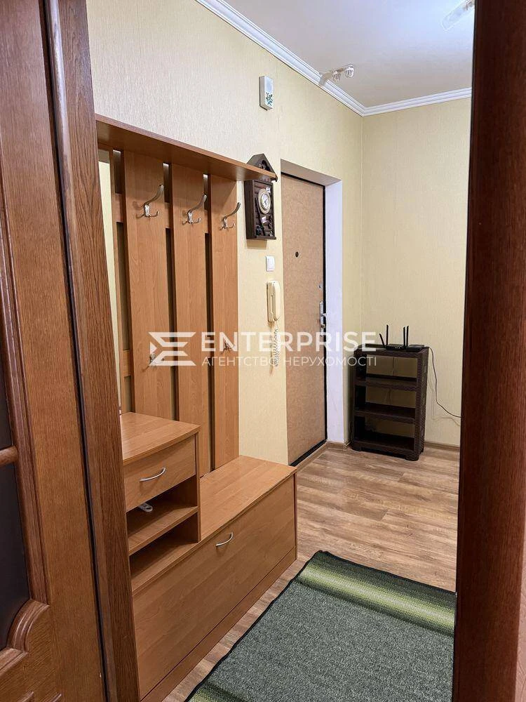 Продаж 1-кімнатної квартири в м. Київ по вул. Урлівська, 19.