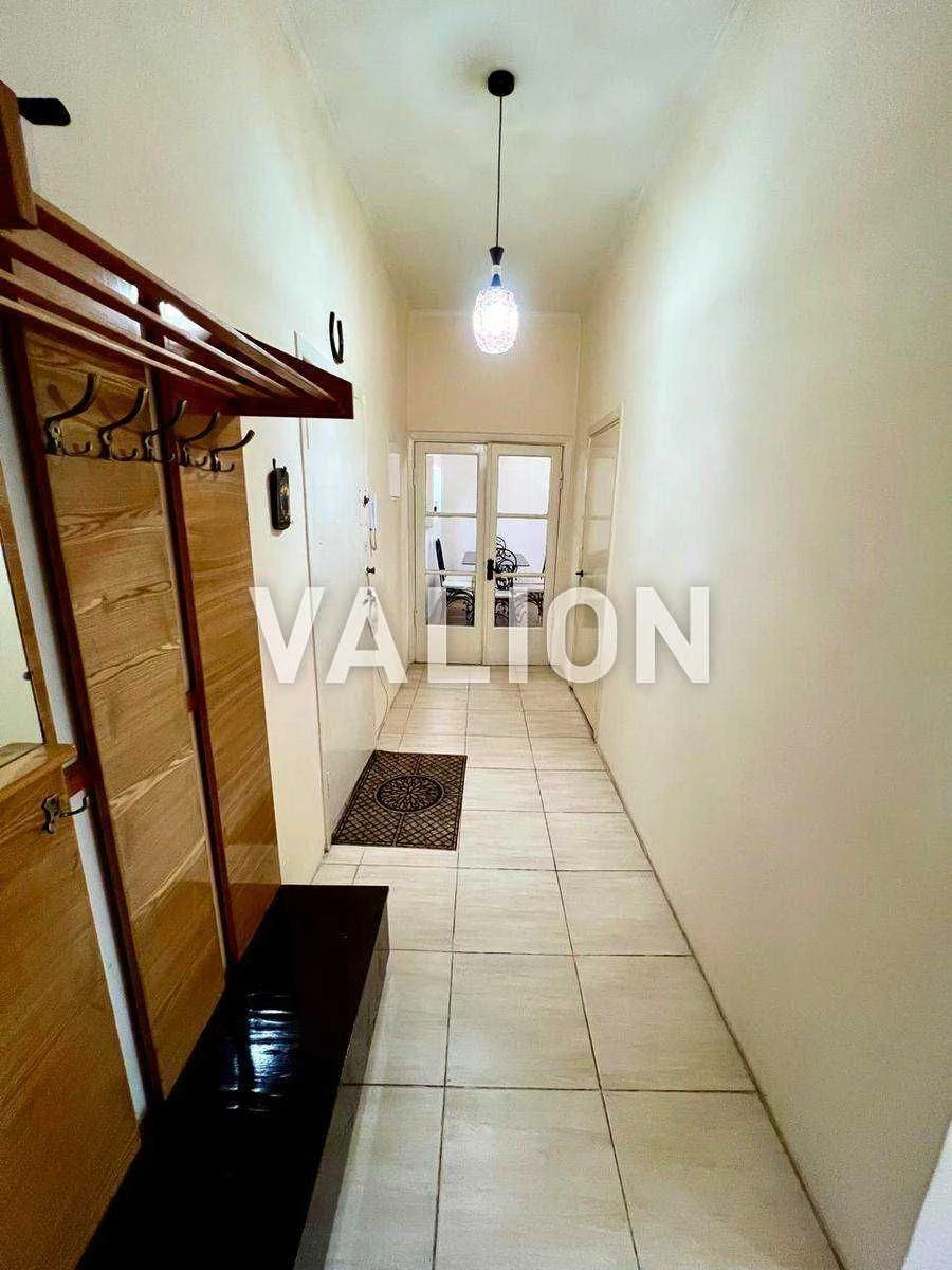 Продаж 2-к квартири 54 м² сталінка. газ. вул.Лондонска, 10.