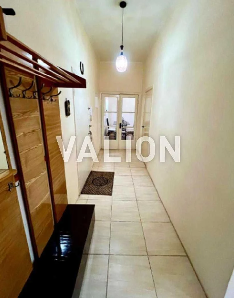 Продаж 2-к квартири 54 м² сталінка. газ. вул.Лондонска, 10.