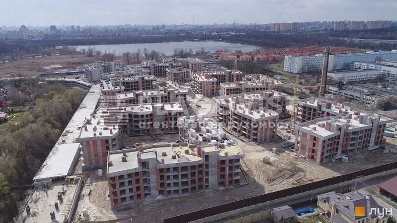 Продаж 1-к квартира  евроремонтом ЖК Італійський квартал вул