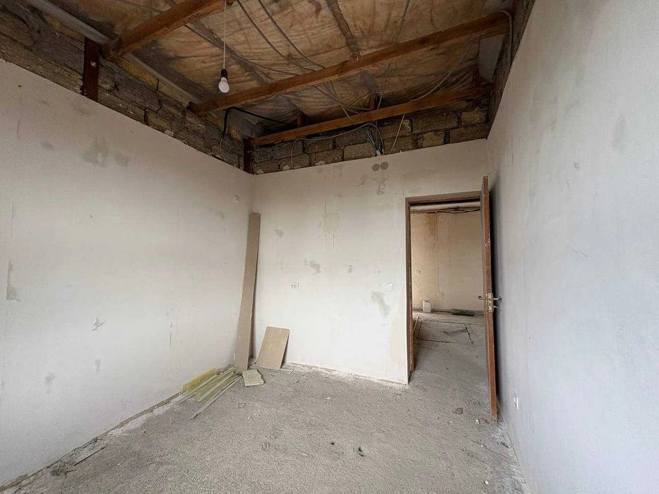 Sale of a house of 100 m2 in Odessa, near the sea and the estuary. Autonomous house