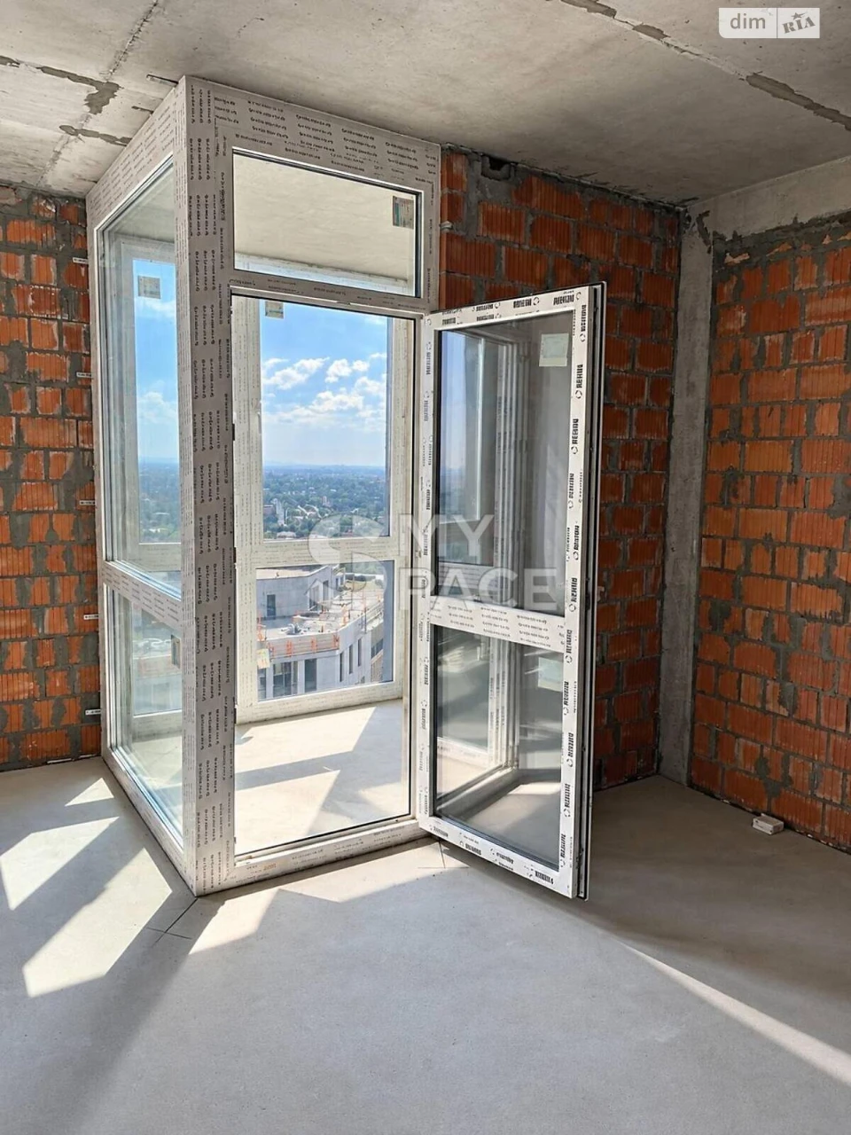 Продаж Квартира Дарницький