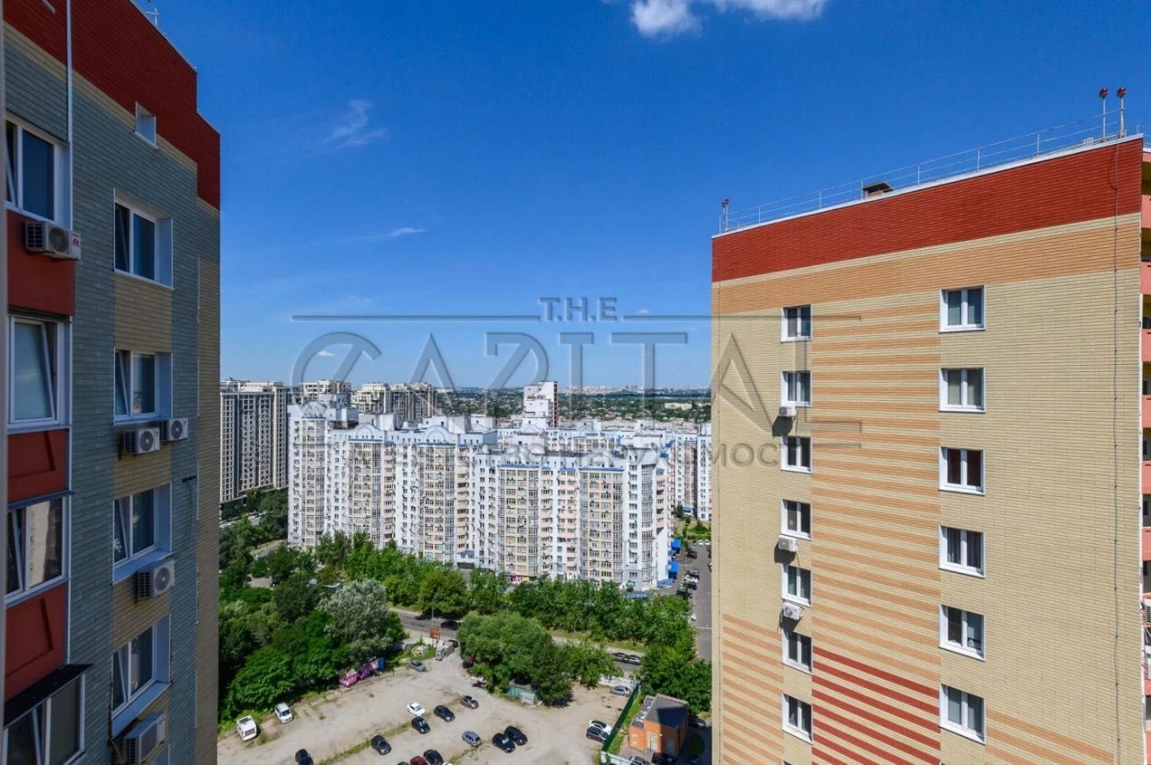 Продаж видової 3к квартири ЖК ЕВРИКА генерар програми ок