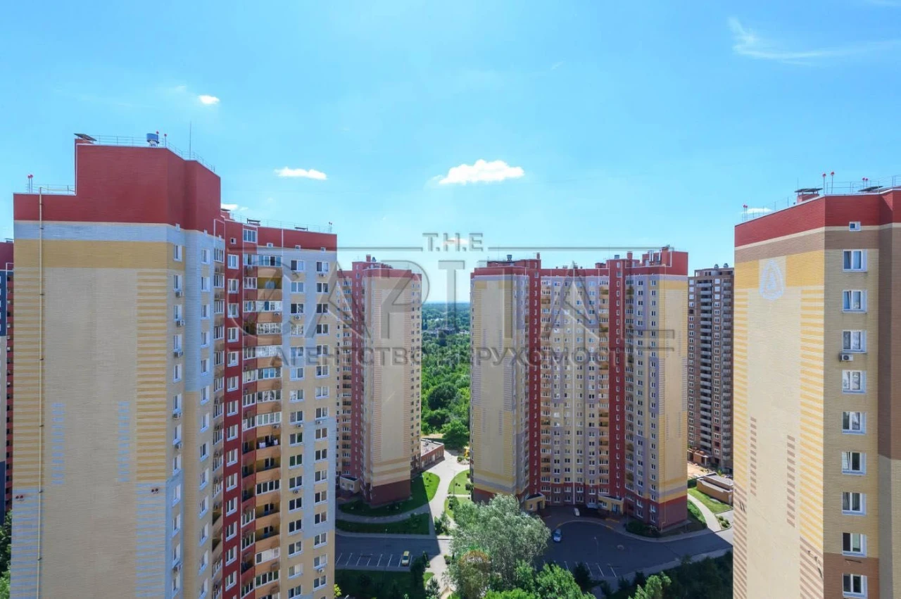 Продаж видової 3к квартири ЖК ЕВРИКА генерар програми ок