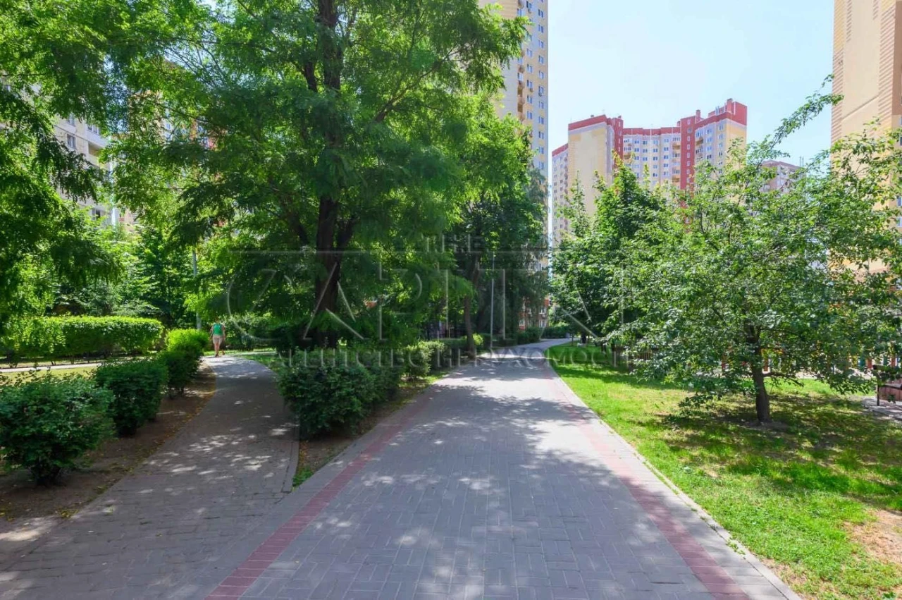 Продаж видової 3к квартири ЖК ЕВРИКА генерар програми ок