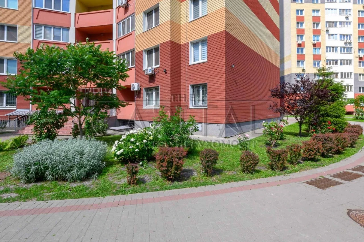 Продаж видової 3к квартири ЖК ЕВРИКА генерар програми ок