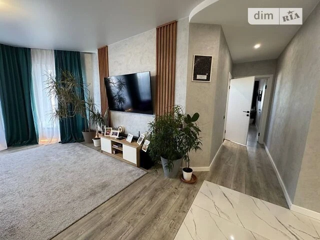 Продаж 3-кімнатної квартири 103 м², Клінічна вул., 23-25