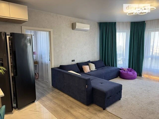 Продаж 3-кімнатної квартири 103 м², Клінічна вул., 23-25