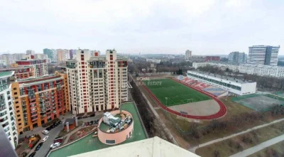 Продаж Квартира Київ ЖК «Сонячна брама» 4 кімнати 150 м² Пен