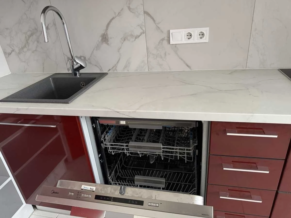2-room apartment for sale 75 m², Povitroflotskyi Ave.,