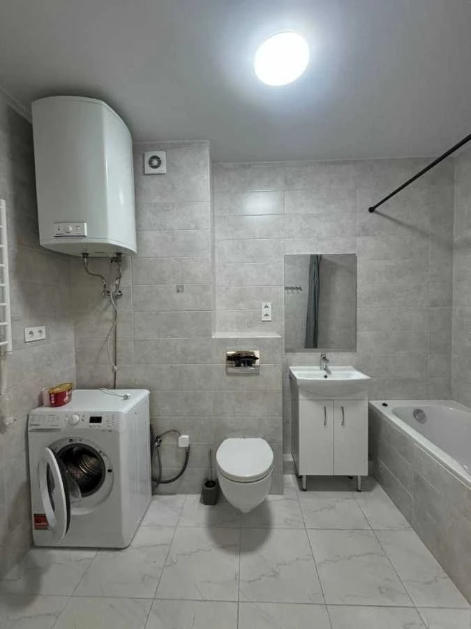 2-room apartment for sale 75 m², Povitroflotskyi Ave.,
