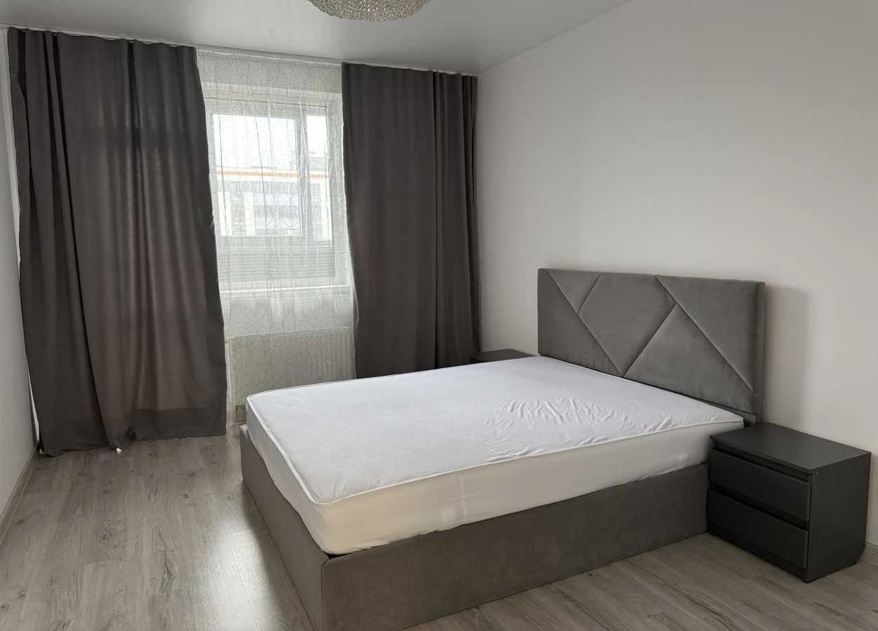 2-room apartment for sale 75 m², Povitroflotskyi Ave.,