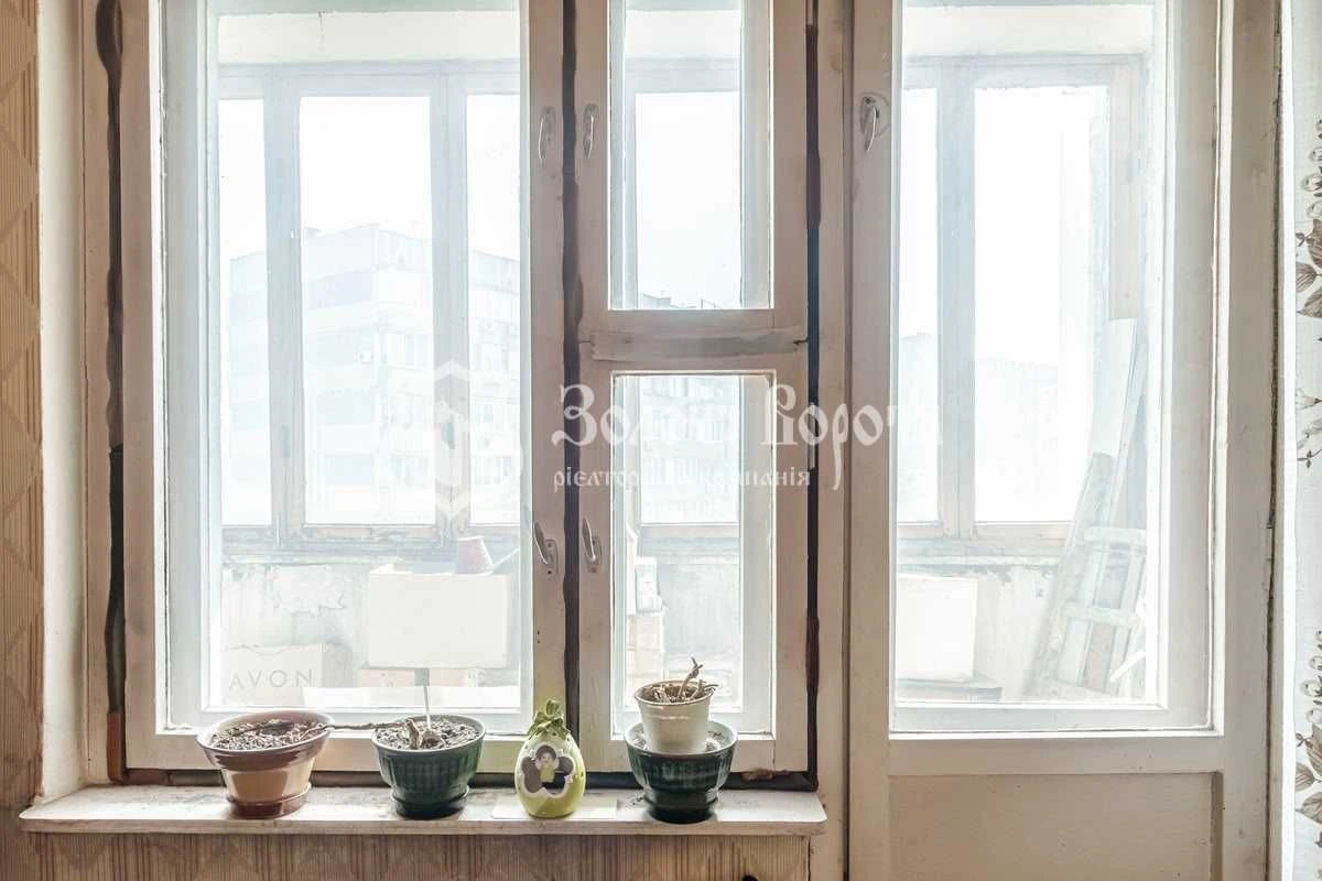 Квартира, 3к. Житловий стан. пр-т Червоної Калини, 11б, Троє
