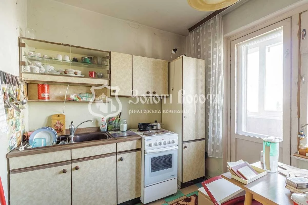 Квартира, 3к. Житловий стан. пр-т Червоної Калини, 11б, Троє