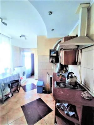I will sell a 2-room apartment in the center of Koblevskaya, 40 sq.m